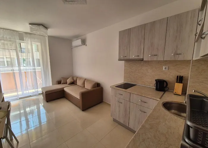 комфортен лазур 아파트